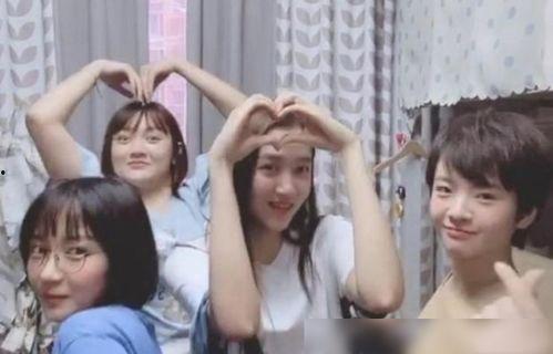 娱乐吃瓜酱室友日常,娱乐吃瓜酱的欢乐时光